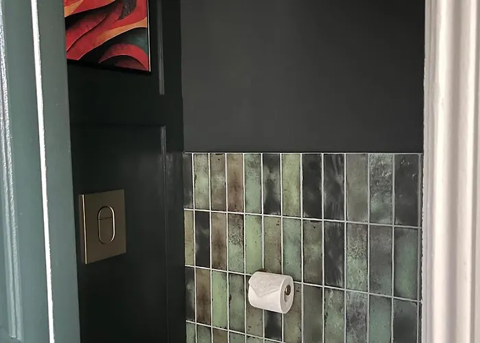 On The River Liffey - Centre * דבלין